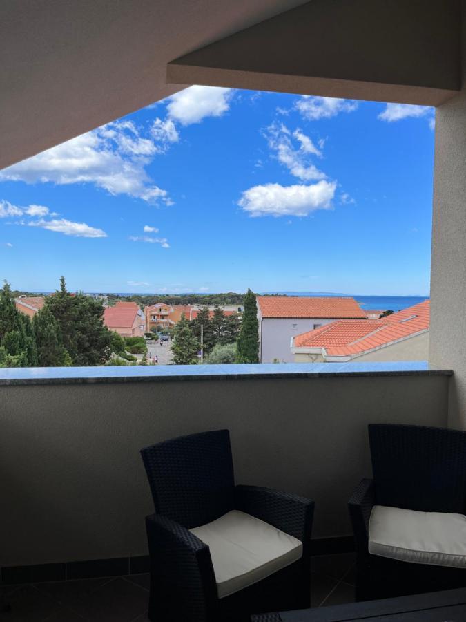 Florena Novalja Exteriör bild