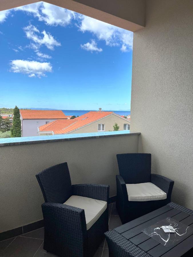 Florena Novalja Exteriör bild