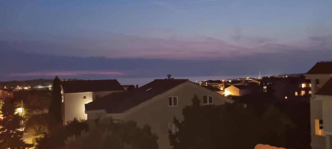 Florena Novalja Exteriör bild