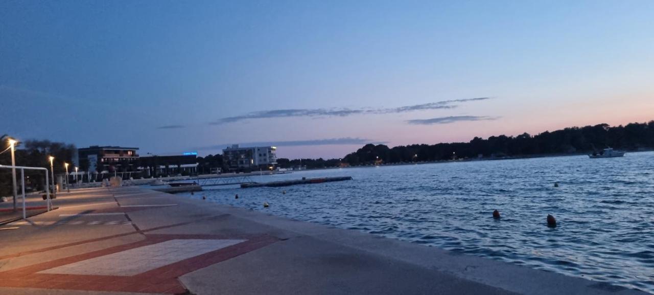 Florena Novalja Exteriör bild